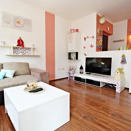Πανσιόν Suburb 3*